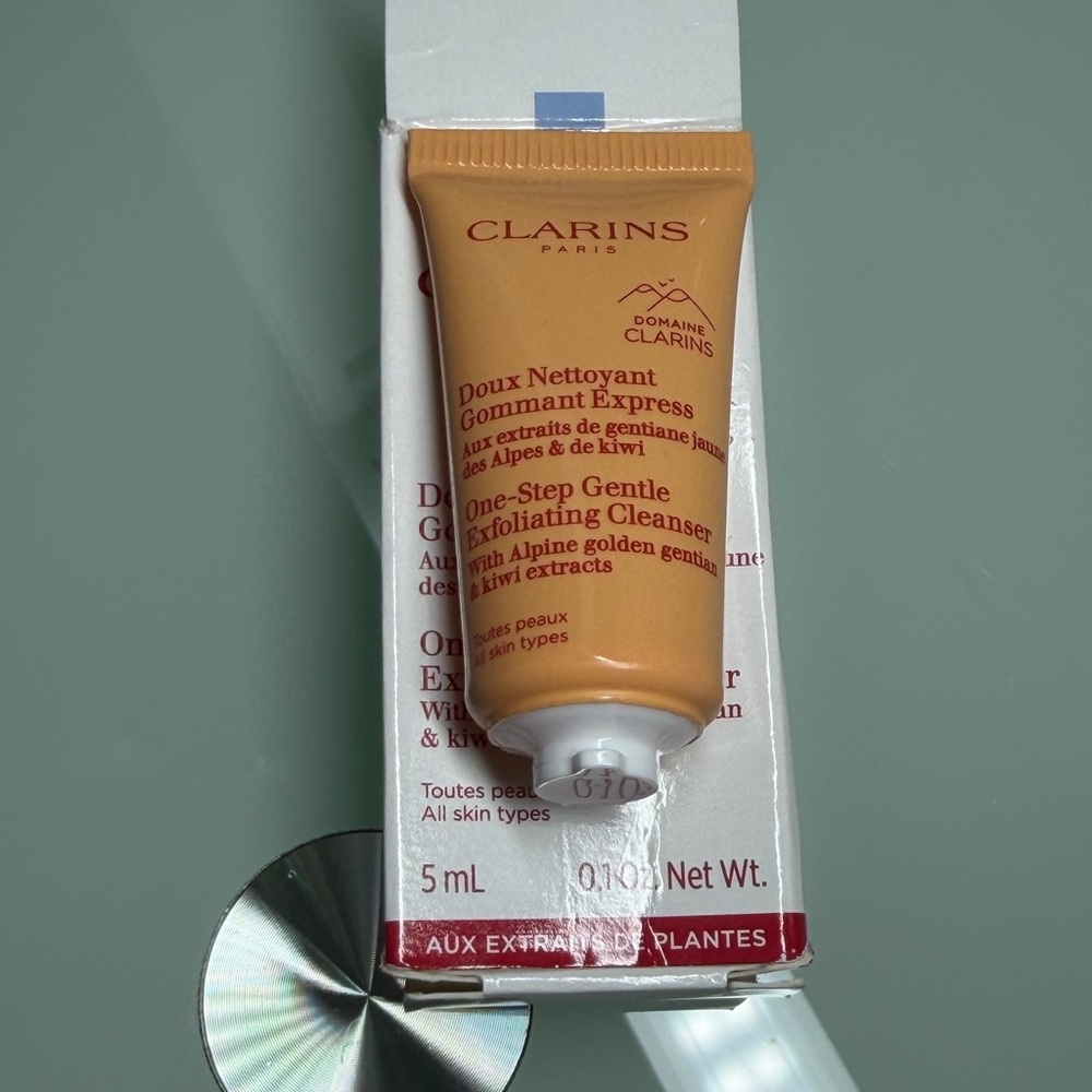 Clarins Orange Exfoliating Cleanser
